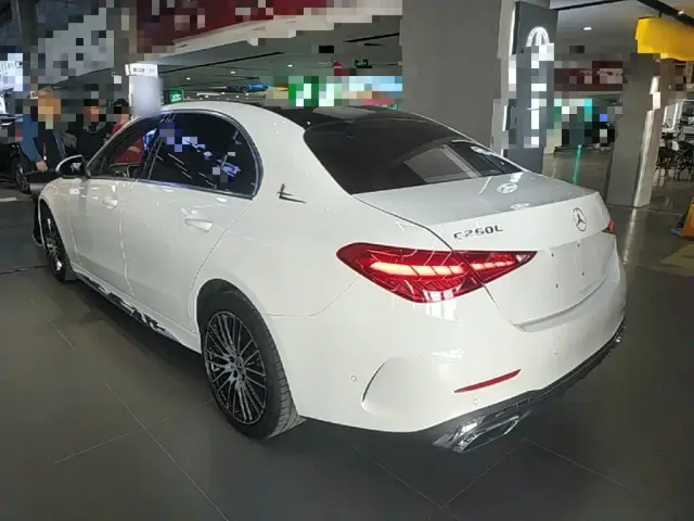 Mercedes-Benz C-Class — Фото автомобиля 4