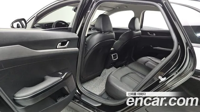 Kia K5 Generation 3 — Фото автомобиля 16
