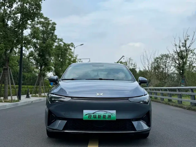 Xpeng P5 — Фото автомобиля 5