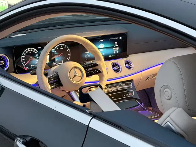 Mercedes-Benz E-Class — Фото автомобиля 13