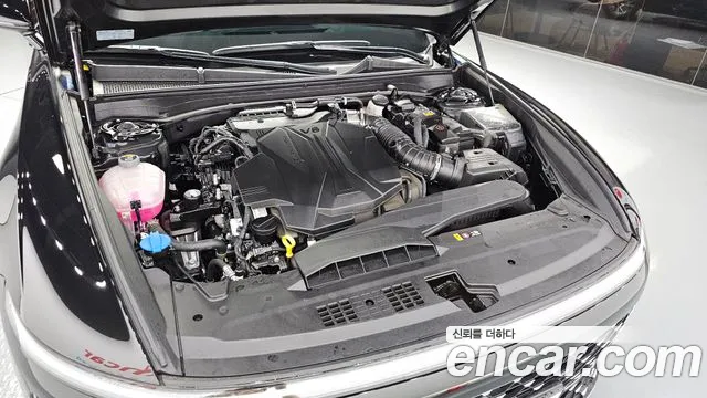 Hyundai Grandeur GN7 — Фото автомобиля 9
