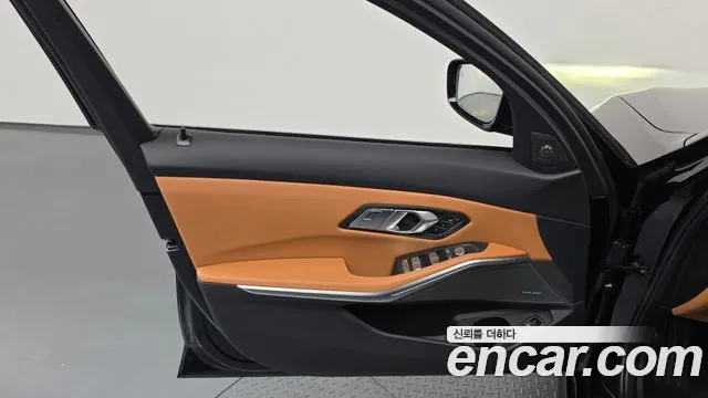 BMW 3 Series — Фото автомобиля 13