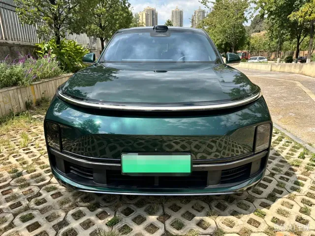 Li Auto Li Xiang L9 2022 Max — Фото автомобиля 2