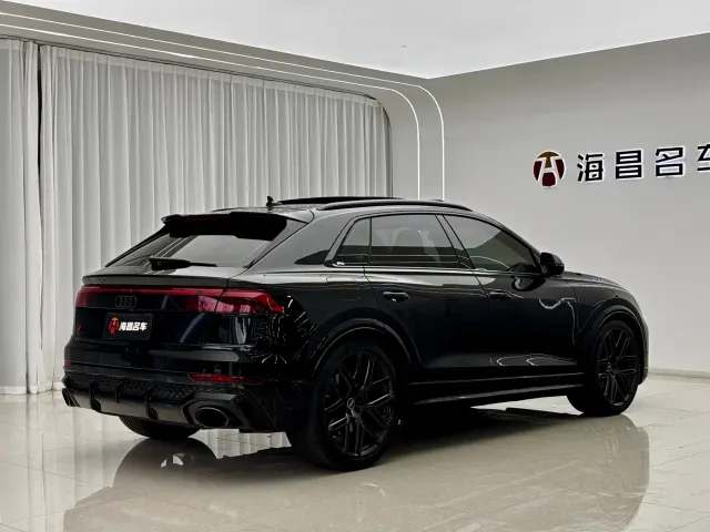 Audi RS Q8 — Фото автомобиля 17