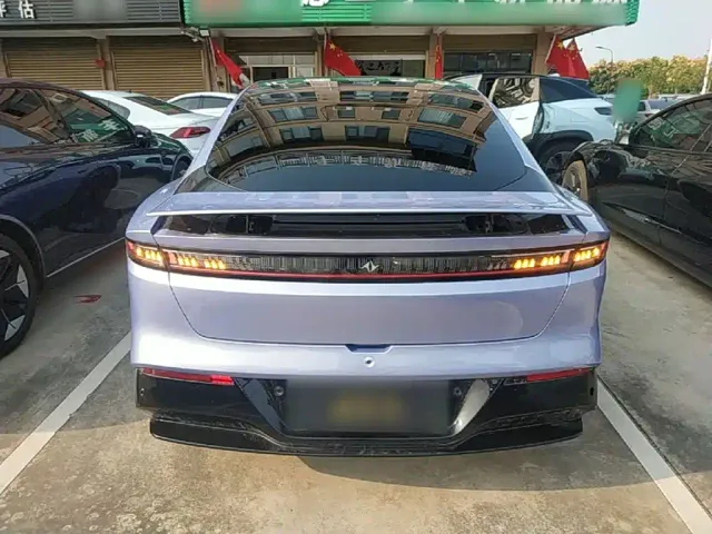 Dongfeng eπ 007 — Фото автомобиля 5