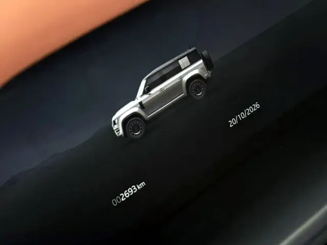 Land Rover Defender — Фото автомобиля 10
