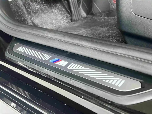 BMW 5 Series — Фото автомобиля 26