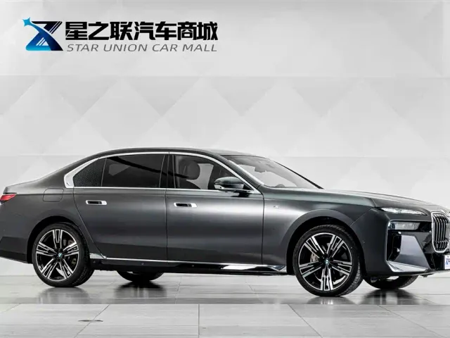 BMW 7 Series — Фото автомобиля 5