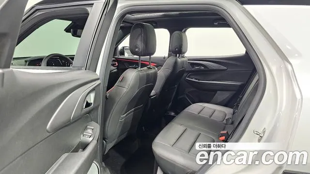 ChevroletGMDaewoo Trailblazer Новый Trailblazer 1.3 турбо 4WD — Фото автомобиля 11