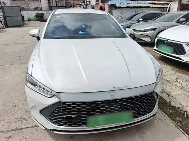 BYD Qin PLUS — Фото автомобиля 23