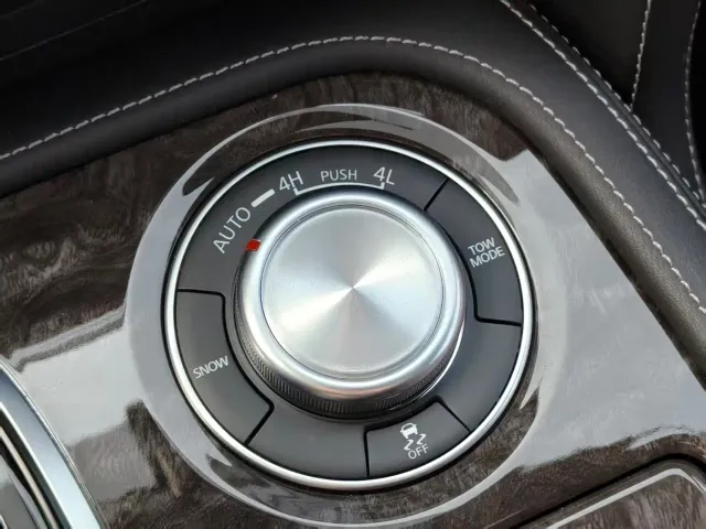 Nissan Patrol — Фото автомобиля 16
