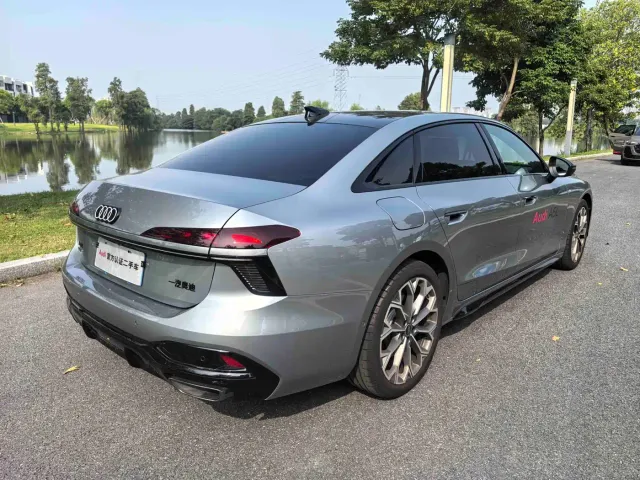 Audi A6L — Фото автомобиля 3