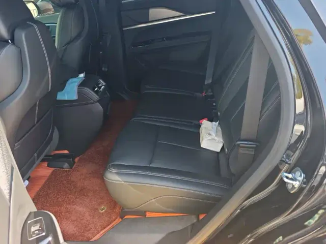 Cadillac XT5 — Фото автомобиля 11
