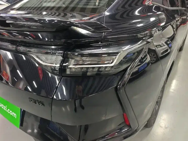 Dongfeng Yixuan — Фото автомобиля 7