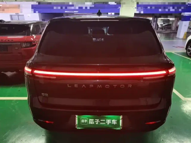Leapmotor C10 — Фото автомобиля 5