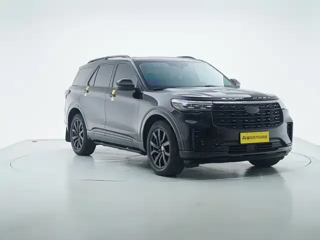 Ford Explorer — Фото автомобиля 3