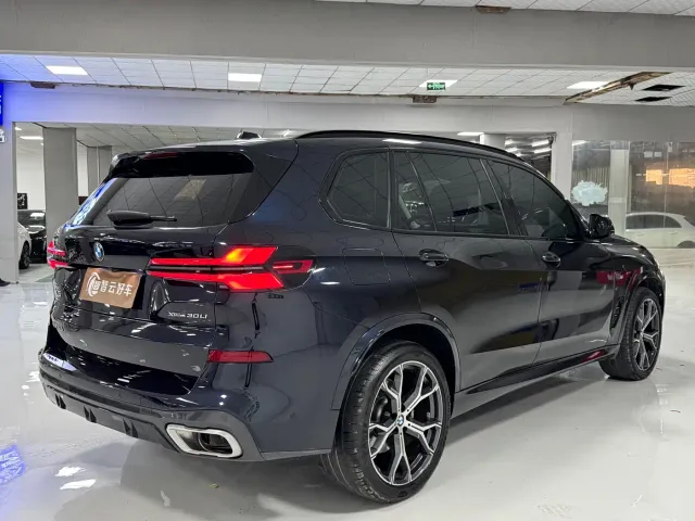 BMW X5 — Фото автомобиля 9