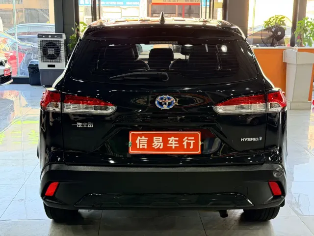 Toyota Corolla Cross — Фото автомобиля 10