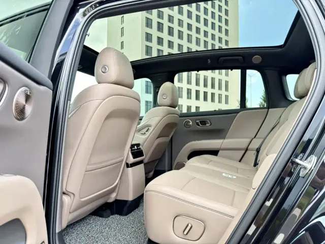 Li Auto i6 — Фото автомобиля 17