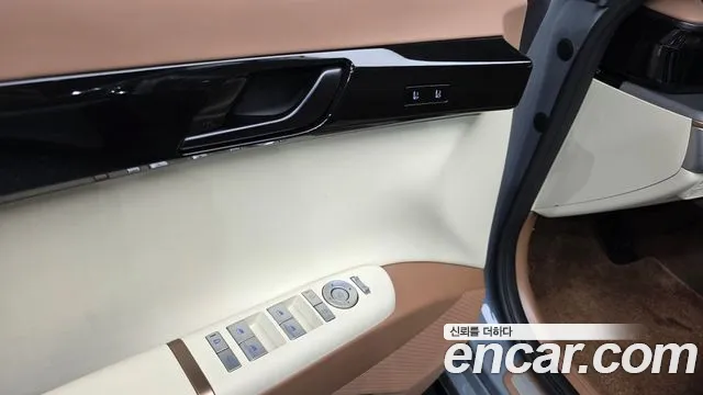 Hyundai Grandeur GN7 — Фото автомобиля 26