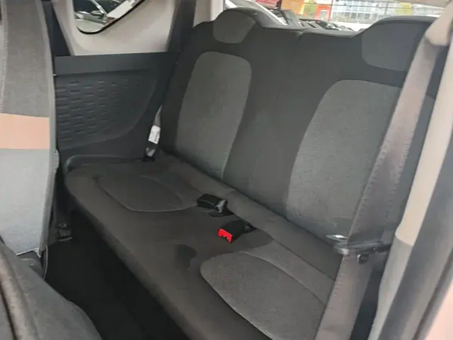 Wuling Hongguang Mini EV — Фото автомобиля 16