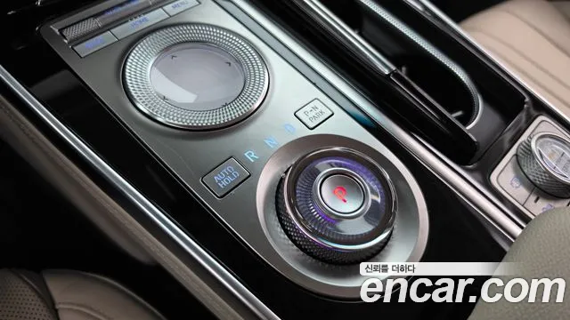 Genesis GV80 — Фото автомобиля 12