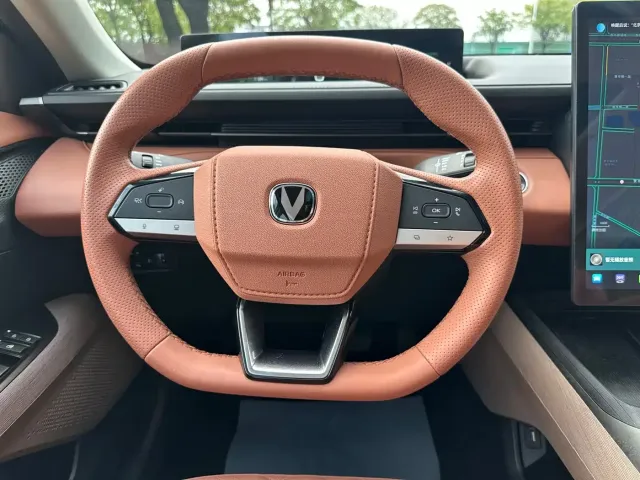 Changan Eado — Фото автомобиля 18