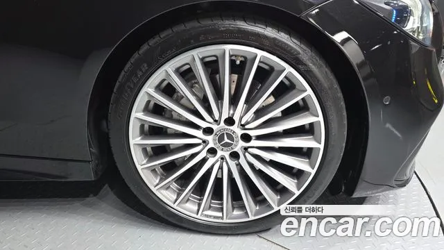 Mercedes-Benz C-Class — Фото автомобиля 20