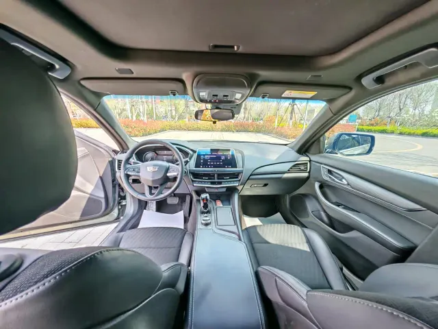 Cadillac CT5 — Фото автомобиля 9