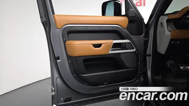 Land Rover Defender L663 — Фото автомобиля 17