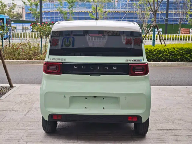 Wuling Hongguang Mini EV — Фото автомобиля 5