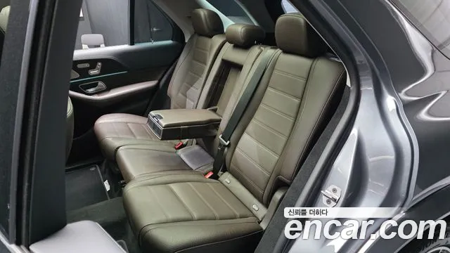 Mercedes-Benz GLE-Class — Фото автомобиля 20