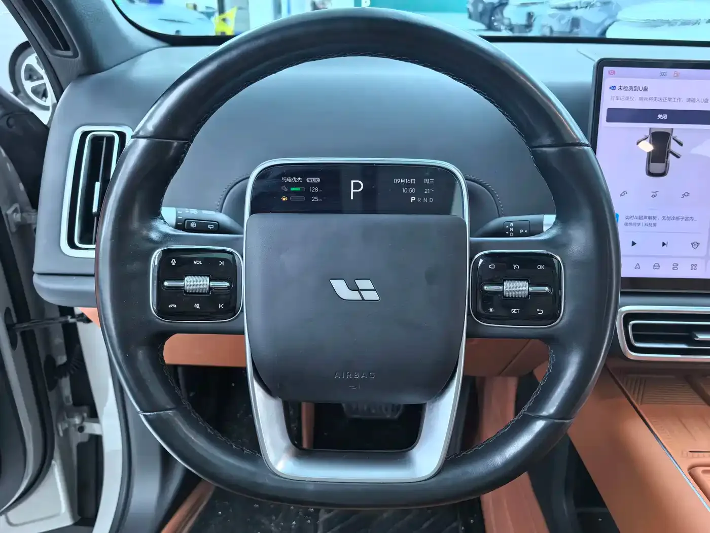Li Auto Li Auto L6 2024 Max — Фото автомобиля 8