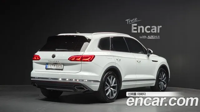 Volkswagen Touareg Touareg 3 поколение 3.0 TDI Prestige — Фото автомобиля 2