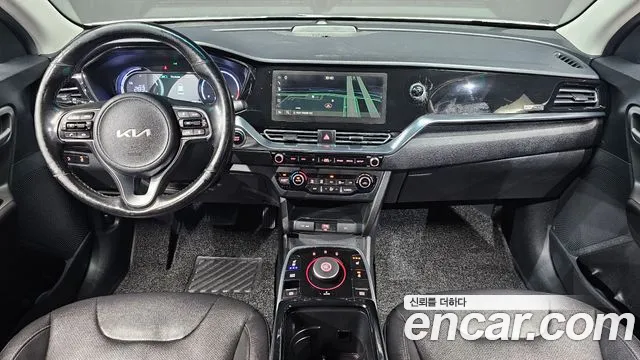 Kia Niro — Фото автомобиля 7