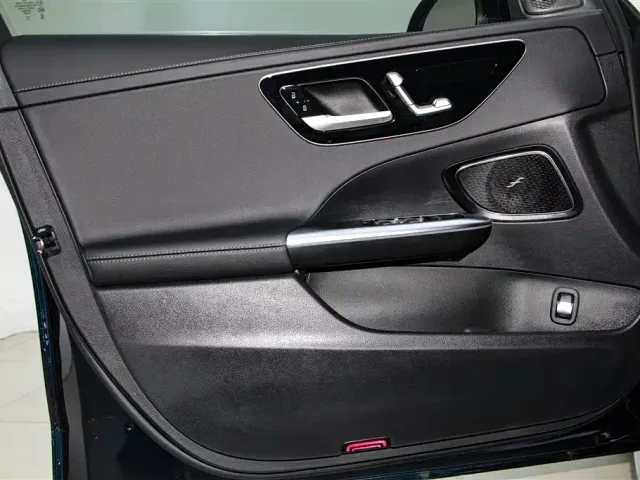 Mercedes-Benz C-Class — Фото автомобиля 17