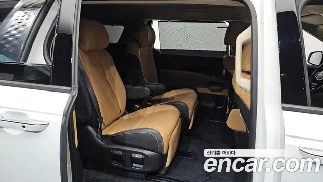 Kia Canival Carnival 4 поколение Бензин 7 мест Noblesse — Фото автомобиля 10