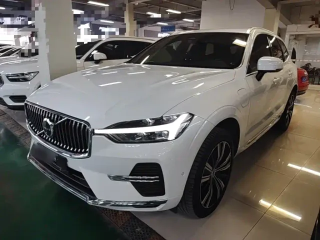 Фотография автомобиля — Volvo XC60