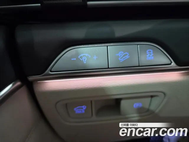 Genesis GV80 — Фото автомобиля 16