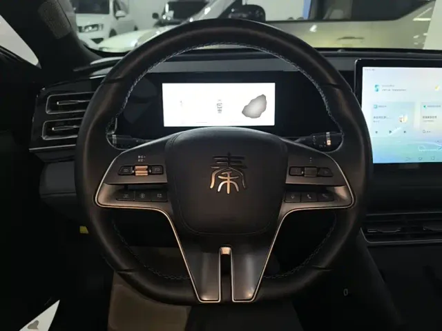 BYD Qin L — Фото автомобиля 10