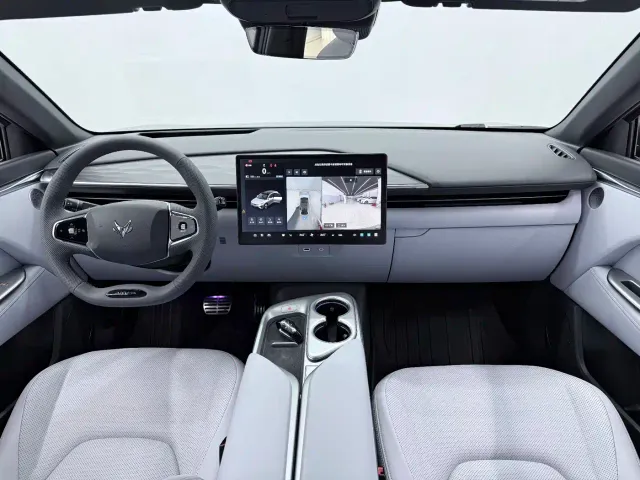 Arcfox Alpha T5 — Фото автомобиля 7