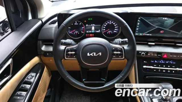 Kia Carnival Generation 4 — Фото автомобиля 13
