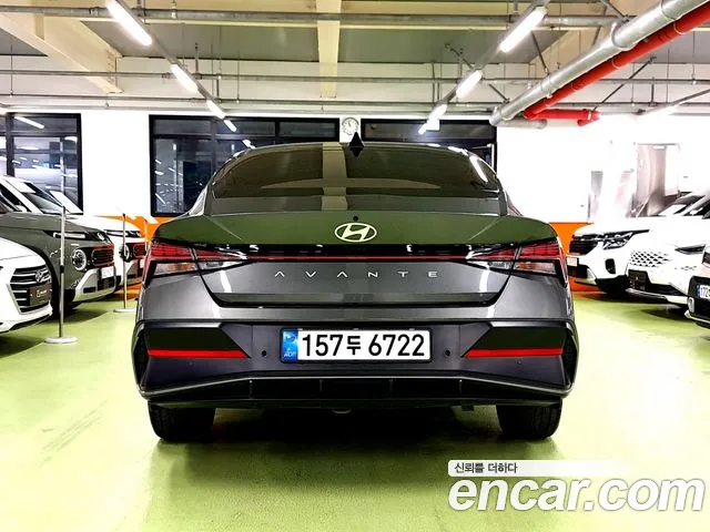 Hyundai Avante CN7 — Фото автомобиля 4