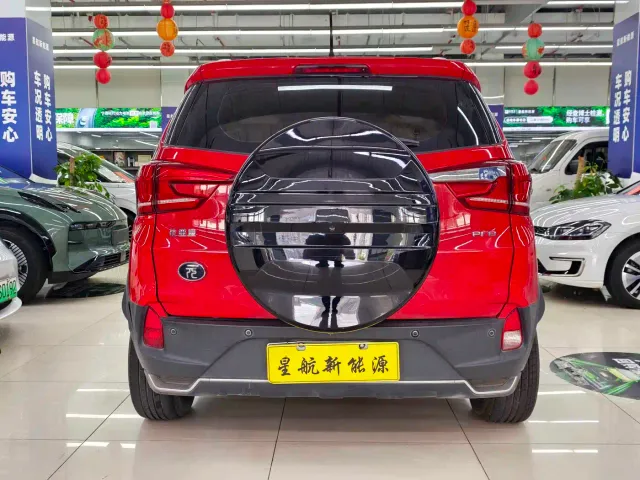 BYD Yuan Pro — Фото автомобиля 8