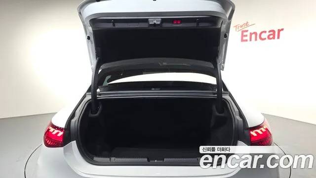 Mercedes-Benz EQE V295 — Фото автомобиля 24