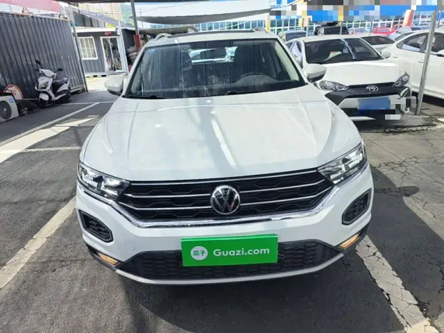 Volkswagen T-Roc — Фото автомобиля 2