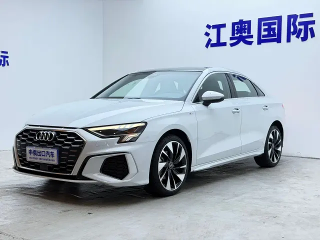 Фотография автомобиля — Audi A3