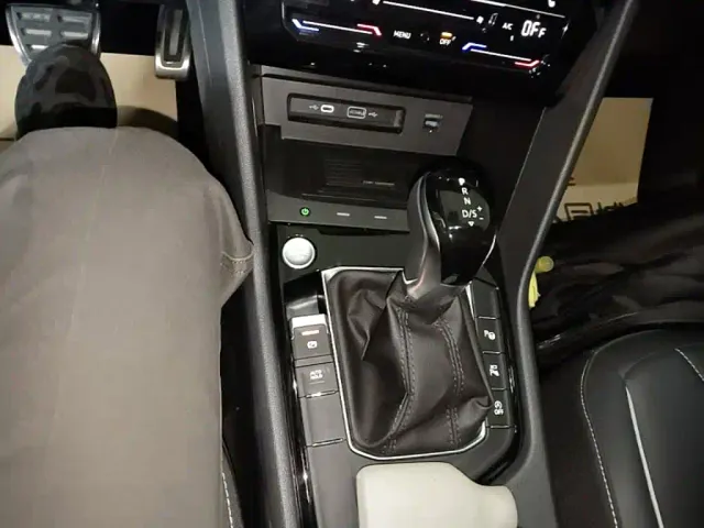 Volkswagen Tiguan L — Фото автомобиля 13