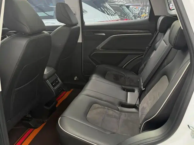 Haval H6 — Фото автомобиля 16