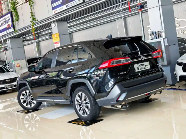 Toyota Wildlander — Фото автомобиля 3